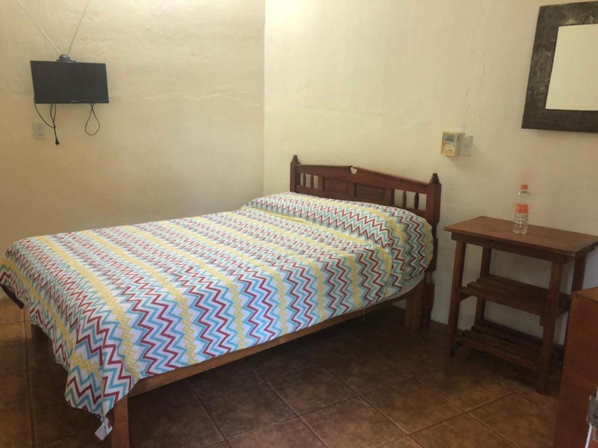 Hotel Posada Playa Manzanillo Пуэрто-Эскондидо Экстерьер фото